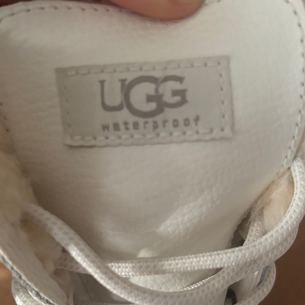 UGG Women's Cream Winter Boots - Picture 6 of 7